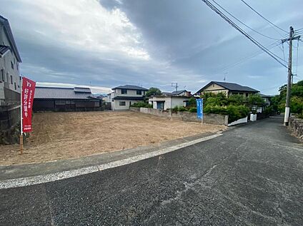【前面道路含む現地写真】