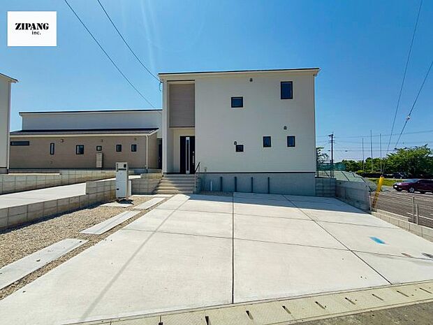 【現地外観写真】現地完成済みですので即日見学可能です♪周辺物件とともにご紹介させてもらいますのでお気軽にお問い合わせください!