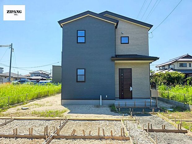 【現地外観写真】現地完成済みですので即日見学可能です♪周辺物件とともにご紹介させていただきますのでお気軽にお問い合わせください！ 