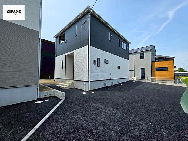 【現地外観写真】現地完成済みですので即日見学可能です♪周辺物件とともにご紹介させていただきますのでお気軽にお問い合わせください！ 