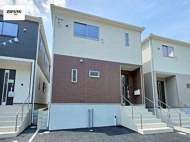 【現地外観写真】現地完成済みですので即日見学可能です♪周辺物件とともにご紹介させていただきますのでお気軽にお問い合わせください!