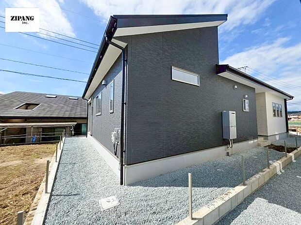 【即日見学可能】現地完成済みですので即日見学可能です♪周辺物件とともにご紹介させていただきますのでお気軽にお問い合わせください♪ 