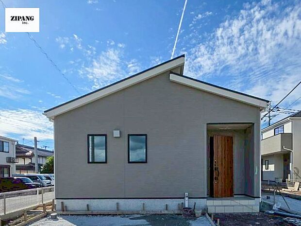 【即日見学可能】現地完成済みですので即日見学可能です♪周辺物件とともにご紹介させていただきますのでお気軽にお問い合わせください♪（2025年10月撮影） 