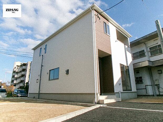 【現地外観写真】現地完成済みですので即日見学可能です♪周辺物件とともにご紹介させていただきますのでお気軽にお問い合わせください!