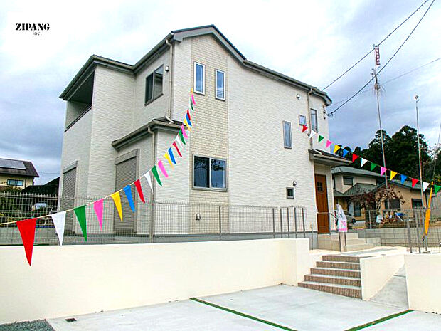 【現地外観写真】現地完成済みですので即日見学可能です♪周辺物件とともにご紹介させていただきますのでお気軽にお問い合わせください!