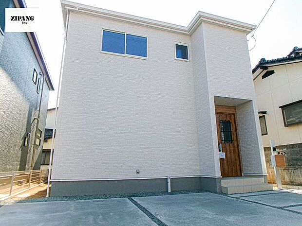 【現地外観写真】現地完成済みですので即日見学可能です♪周辺物件とともにご紹介させていただきますのでお気軽にお問い合わせください!