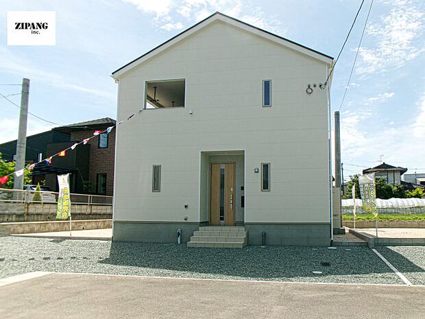 【現地外観写真】現地完成済みですので即日見学可能です♪周辺物件とともにご紹介させていただきますのでお気軽にお問い合わせください♪