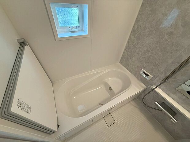 【◆浴室】同仕様写真になります。完成前になりますのでショールームにて実際の品質をご覧いただきながら詳細にプレゼンテーションさせていただきます。より具体的なイメージを掴んでいただけると思います。