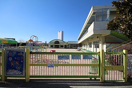 柱保育園 約910m(徒歩約12分　自転車約4分)