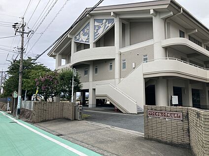 つつじが丘小学校 約950m(徒歩約12分)
