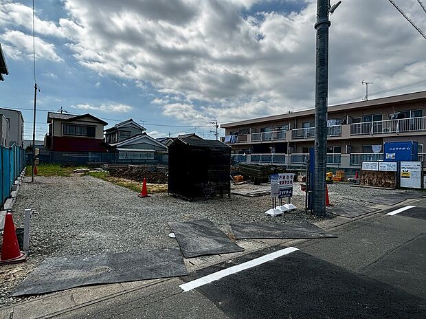 【【現地写真】】お子様は好奇心がいっぱい。外で遊んだり、地域の人との交流があったり♪そんなお子様の成長を支える周辺環境が充実。豊川エリアだからこその充実した子育て環境です。
