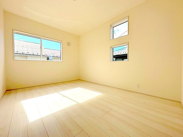 【居室】風通しのいい自由なプライベート空間。ゆっくりとくつろぐスペースとしてもご利用いただけます！
