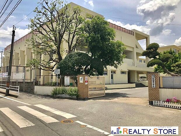 福岡市立西福岡中学校（約1,200m）