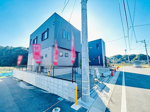 【前面道路含む外観】☆現地【2025年11月】撮影☆