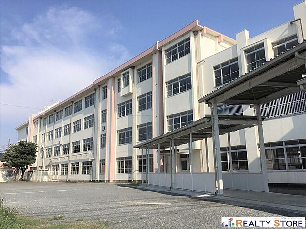 福岡市立今宿小学校（約1,270m）