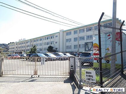 福岡市立笹丘小学校 450m