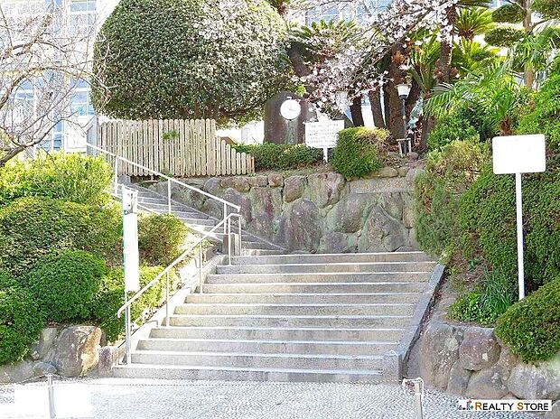 福岡市立長尾小学校（約600m）