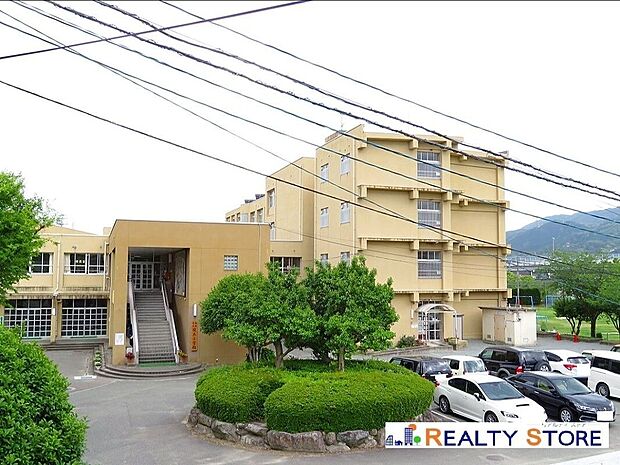 福岡市立堤丘小学校(約1,400m)