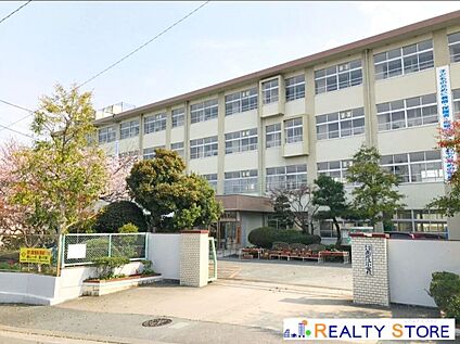 福岡市立南片江小学校 1100m