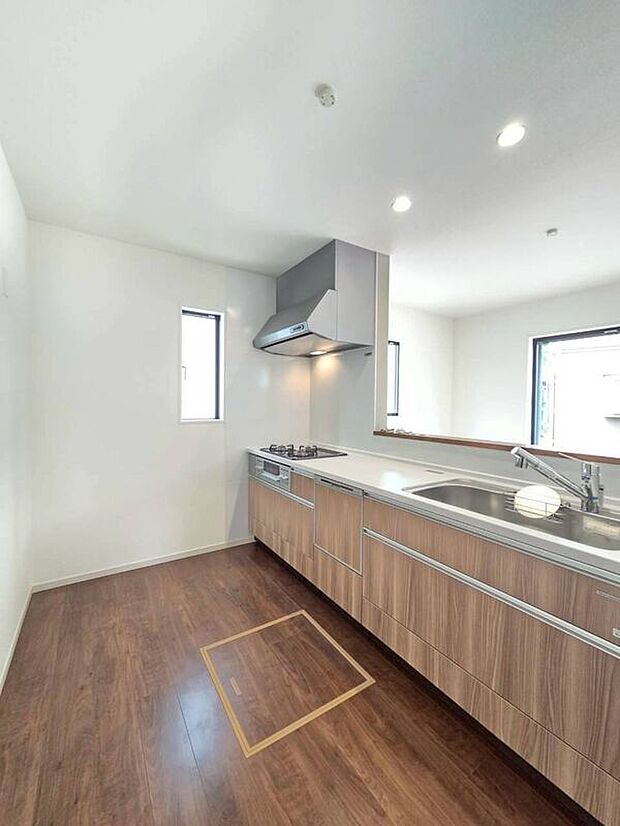 ☆1号棟☆【システムキッチン】食洗機付きのシステムキッチン♪広いシンクと作業台でお料理前後も快適です♪