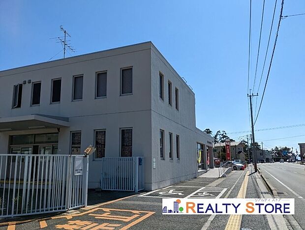 津屋崎郵便局（約650m）