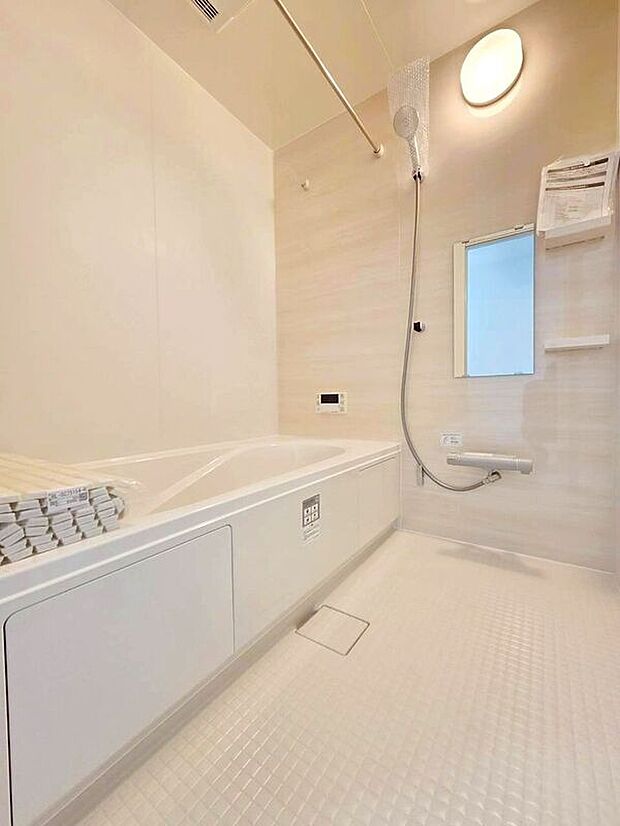 【バス】☆2号棟☆【ユニットバス】浴室乾燥暖房機付き♪追炊き機能があるので遅く帰ってきた家族も温かなお風呂タイム♪
