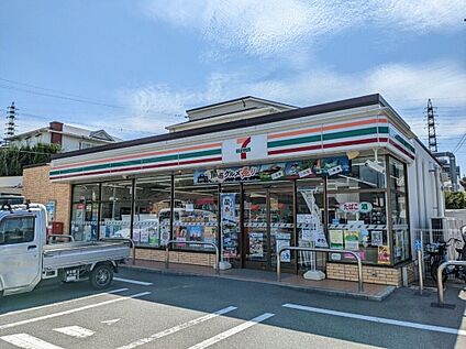 セブンイレブン福岡若宮4丁目店 400m
