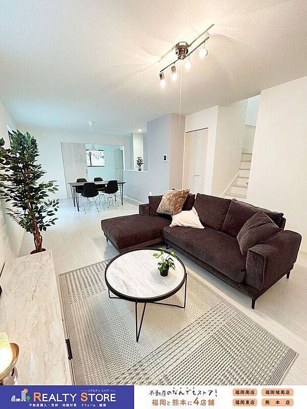 【同仕様画像　（リビング）】【同仕様画像】