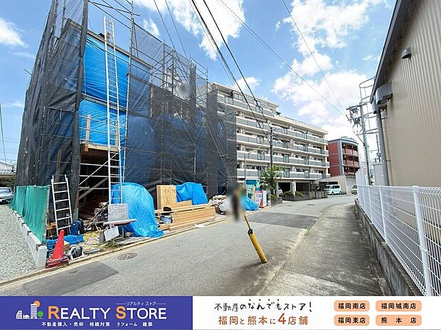 【前面道路含む外観】☆現地(2026年7月)撮影☆