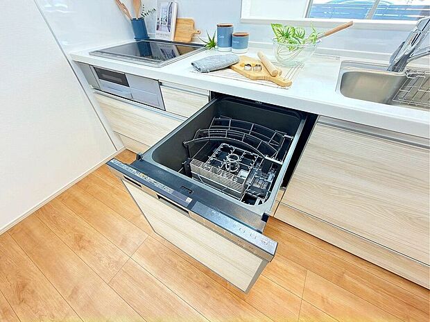 【その他設備】【食器洗浄乾燥機】時短家事の強い味方♪冬の手荒れからも守ってくれます♪