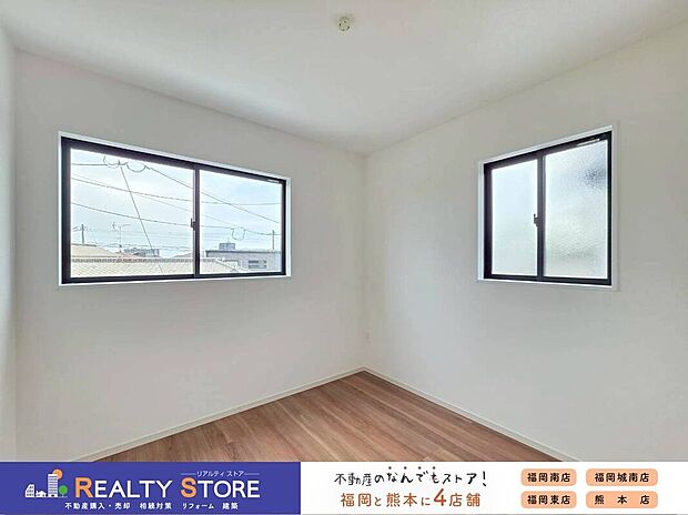 【室内】☆3号棟☆【洋室】腰高の窓で机やベッドなど家具の配置がしやすい洋室♪子供部屋にオススメ♪