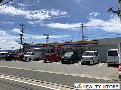 ミニストップ福岡大岳店 230m