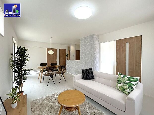 ☆リビング☆家具を置いてもゆとりの広さ♪18.5帖の広々としたリビング♪