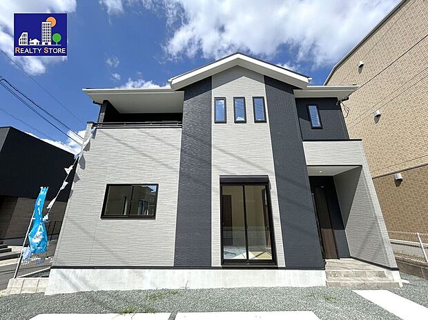 ☆19号棟・外観☆ブラック×グレー♪