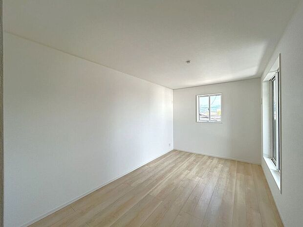 ☆8帖洋室☆WIC完備でゆとりのあるお部屋♪主寝室におすすめです♪