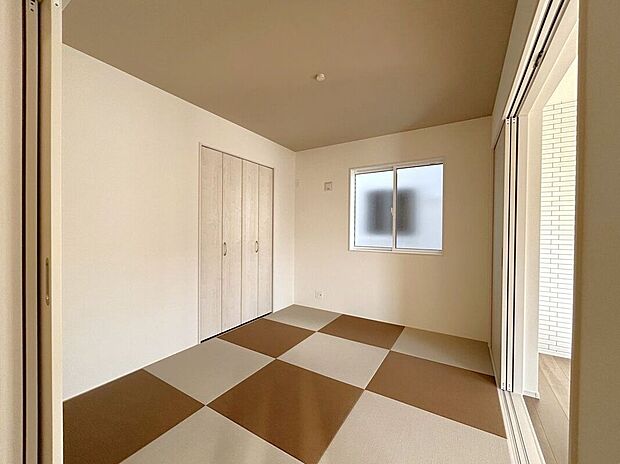 ☆和室☆2色の畳を組み合わせたお洒落な和室♪フローリングにはない畳の温もりに癒されます♪