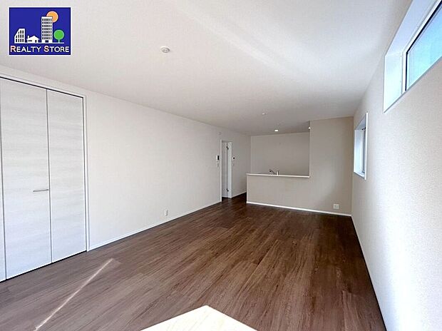 ☆リビング☆大切な家族が集まるからこそこだわりたいLDK♪この場所を通じて家族の楽しい会話が聞こえてきそうなリビングですね♪