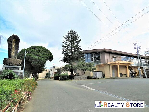 合志市立西合志中央小学校(約1,450m)