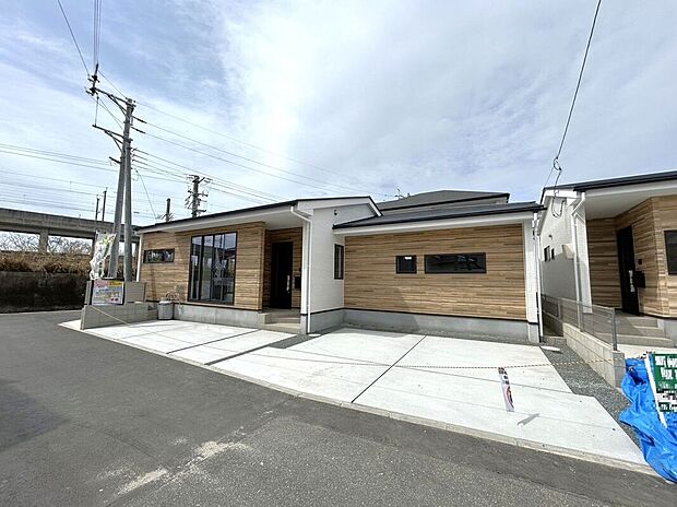 【駐車場】☆駐車スペース☆駐車3台可能♪