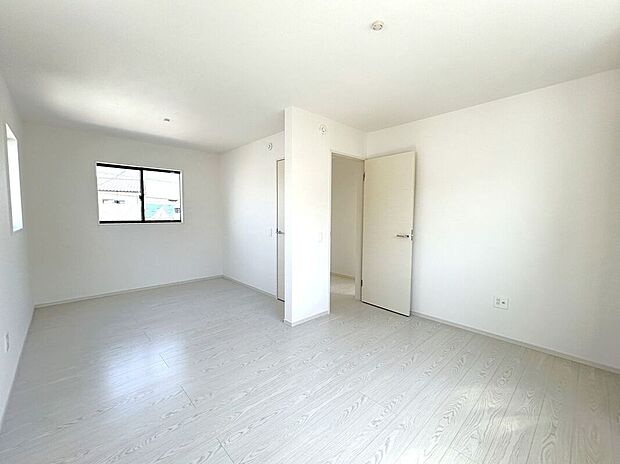 【室内】☆6.2帖+4.5帖洋室☆間仕切対応可能でライフスタイル等の変化に柔軟に対応できます♪