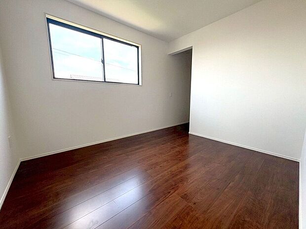 【室内】☆洋室B☆WIC完備でお部屋もすっきり片付きます♪