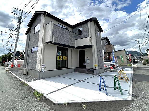 【駐車場】☆駐車スペース☆駐車2台可能♪