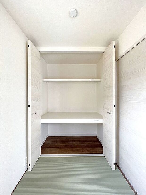 【収納】☆押入☆来客用の寝具等の収納に役立ちます♪