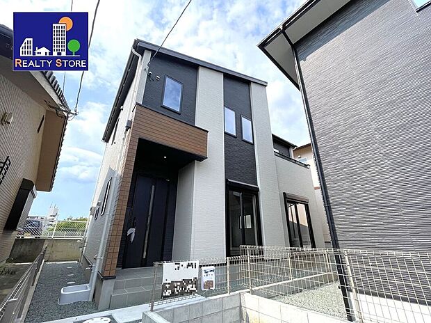 【外観】☆1号棟・外観☆ベージュ×チャコール×オークブラウン♪