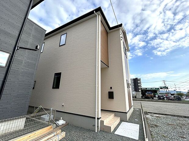 【外観】☆5号棟・外観☆