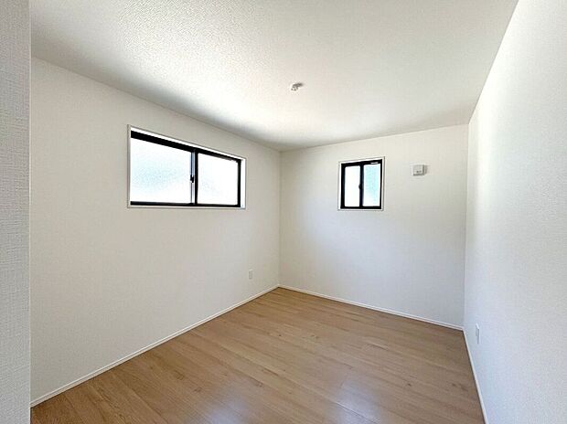 【室内】☆洋室C☆ベッドや学習机を置いてお子様部屋におすすめです♪