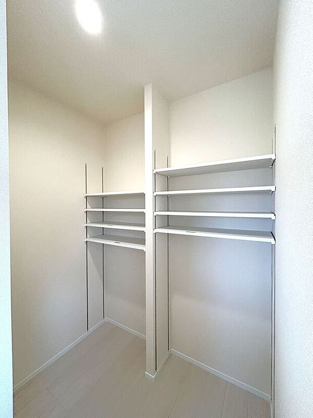 【収納】☆収納スペース☆書庫や収納、趣味の部屋としても活用できる収納スペース♪