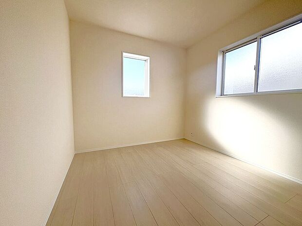 【室内】☆4.76帖洋室☆ベッドや学習机を置いてお子様部屋におすすめです♪