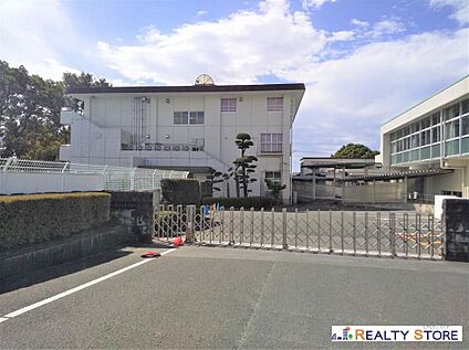 合志市立西合志東小学校 1390m