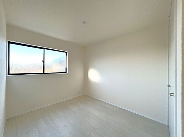 【室内】☆5.34帖洋室☆家具の配置がしやすいお部屋♪